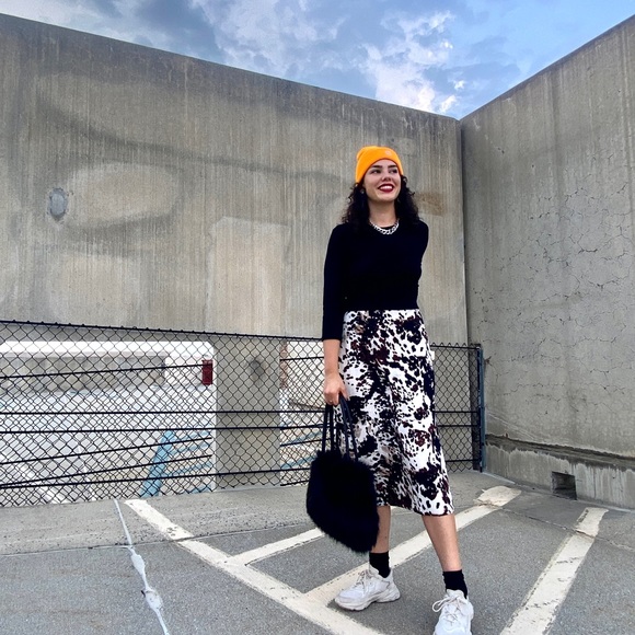 Cow print half sleeve midi dress, size US 10 - Picture 4 of 5